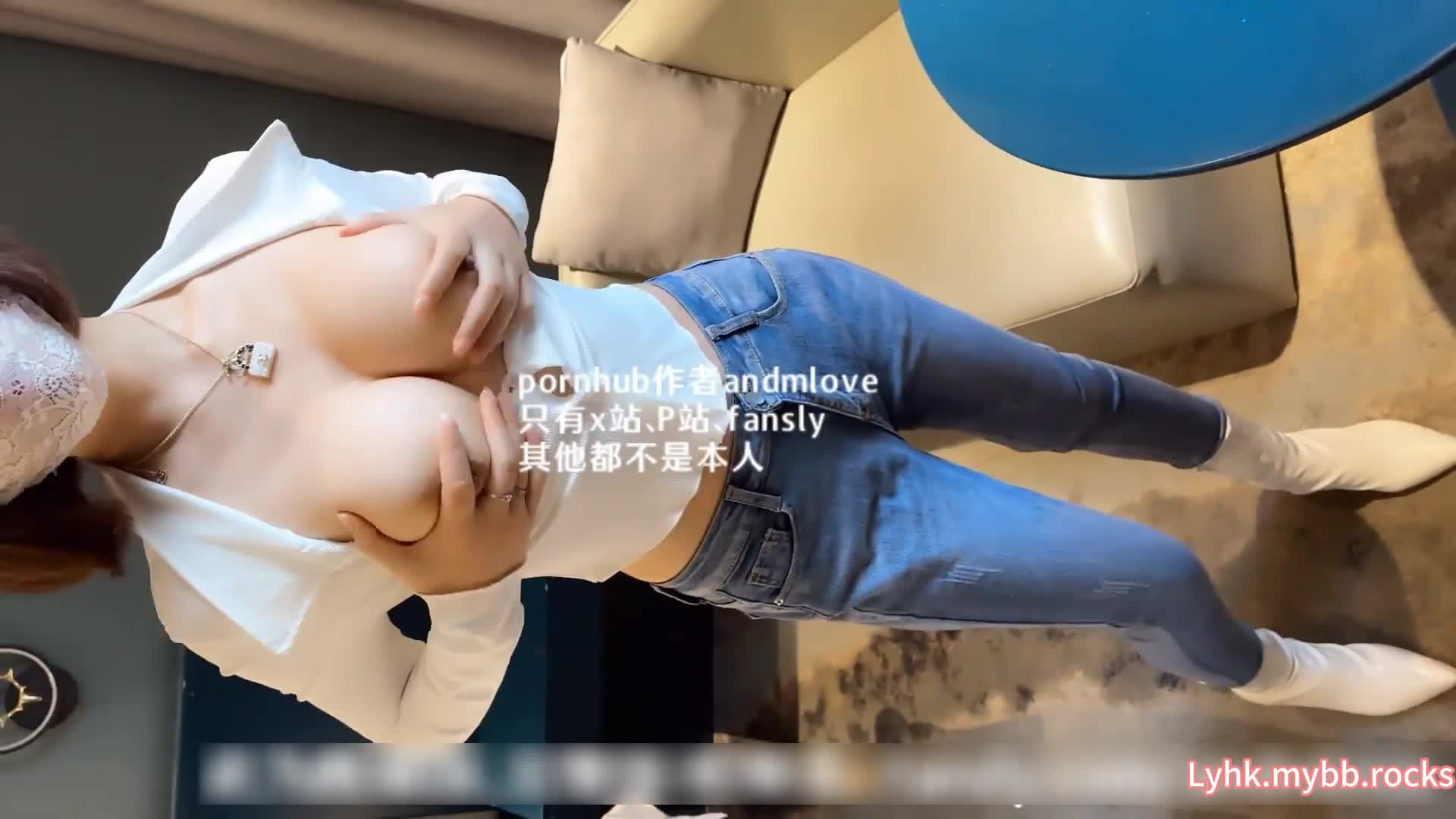 [亞洲無碼] ⚡优雅气质尤物⚡御姐女神报复老公在外偷吃，勾引同事狠狠肏她，修身牛仔裤开档爆操 视觉感超顶，顶级反差人妻