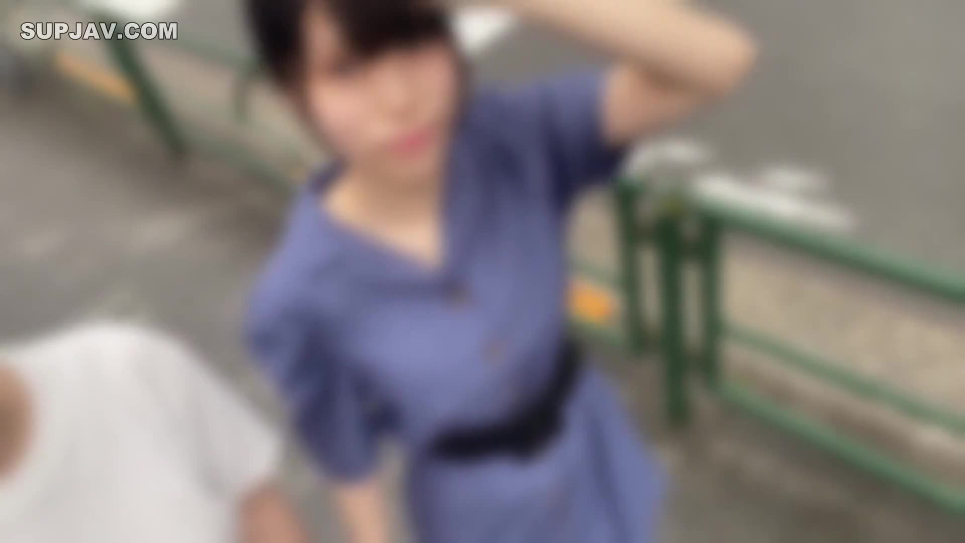 番号: FC2-PPV-3904500   
发行日期: 2023-10-9
标题: Mami是一位有着G罩杯和凹版身材的干净利落的女孩。约会后，她最终在插入时射精，并失去了理智，让自己被射中。

#9分  #巨乳  #清纯