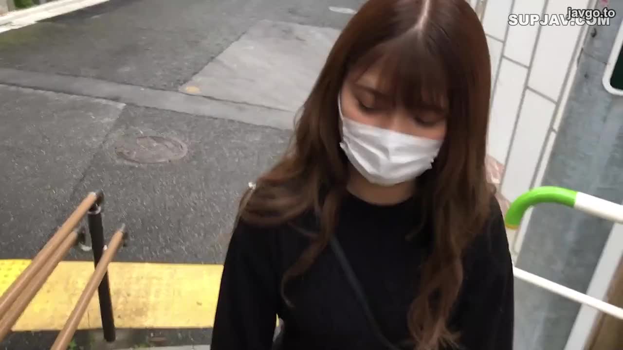番号:FC2-PPV-4403558     发行日期: 2024-04-25标题：【不】我听说做一些感觉良好的事情会更容易怀孕，所以我申请了这份工作..