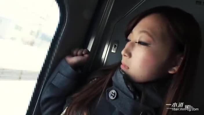伊藤美由香 美好的旅行有淫荡的感觉主演：#伊藤美侑标签：#露出 #中出 #捆绑 #口交 #后入 #美乳番号：071213-625 #一本道备注：冬天玩露出，演员好敬业。