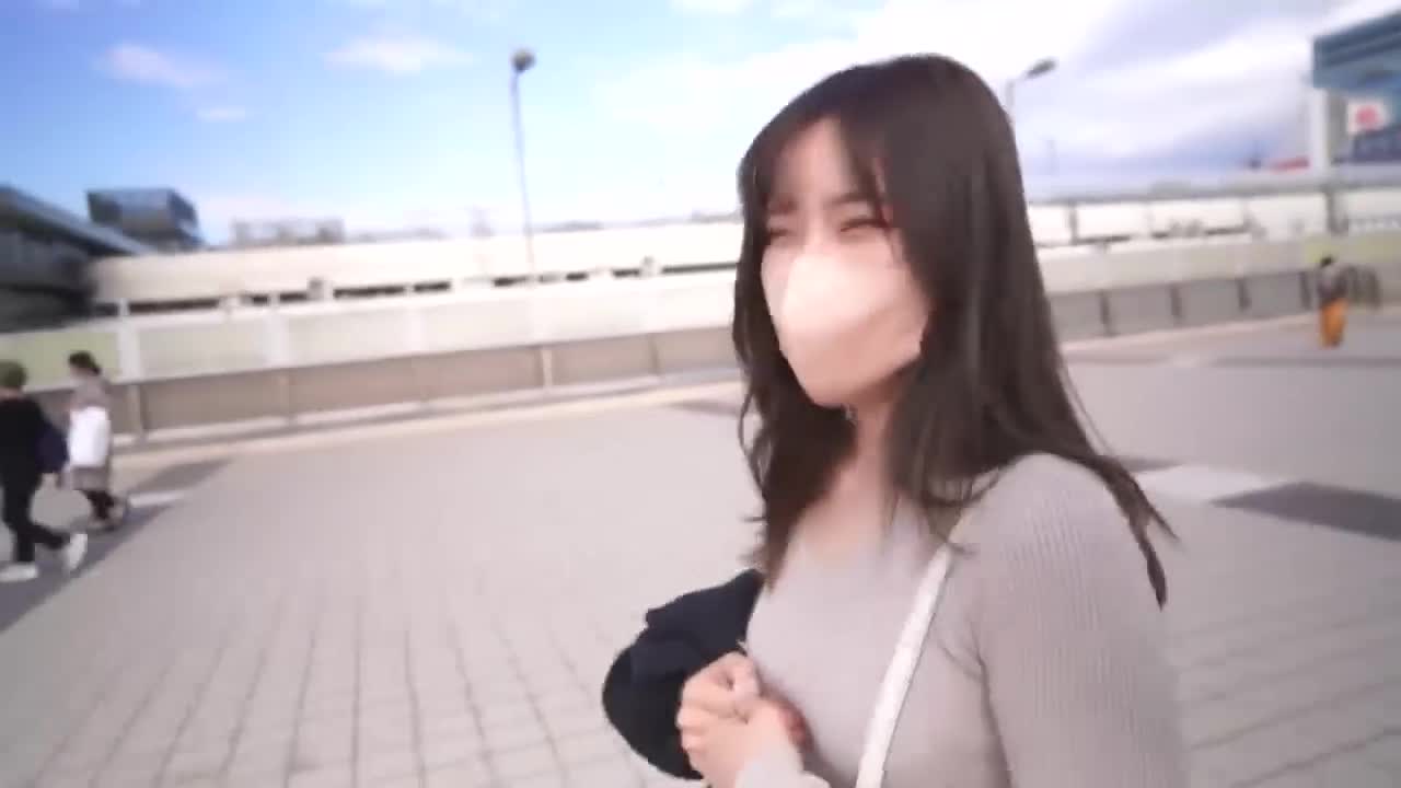 看似强势的美女护士，其实是性欲极强的好色护士#无码 #素人 #中出内射 #美少女 #FC23125977