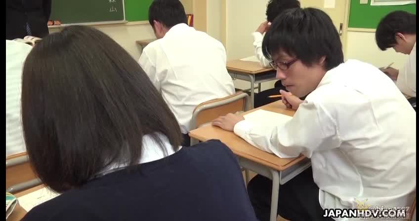萝莉型精神小妹，非常嫩，3连发，被大屌插入狠狠内射， #无码 #内射
