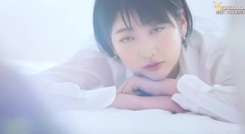算是现役当红的短发女优，名气虽然不如深田咏美、神木丽，但很有魅力，这部无码片拍的跟艺术片一样，很有味道，值得收藏（上集） #无码 #清纯 #精神小妹 #夏目響