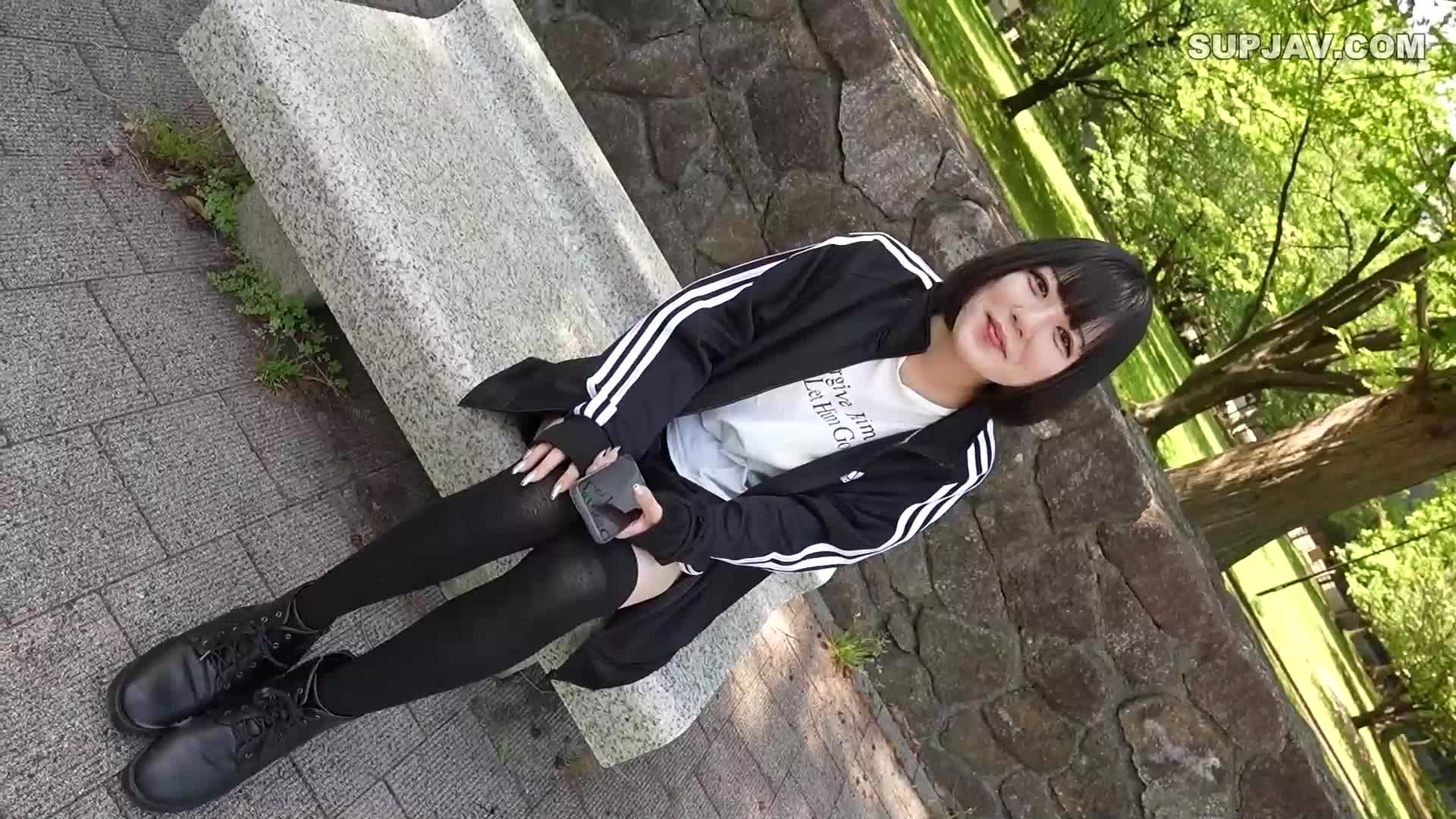 可爱的短发女大学生#无码 #美少女 #中出内射 #美乳巨乳