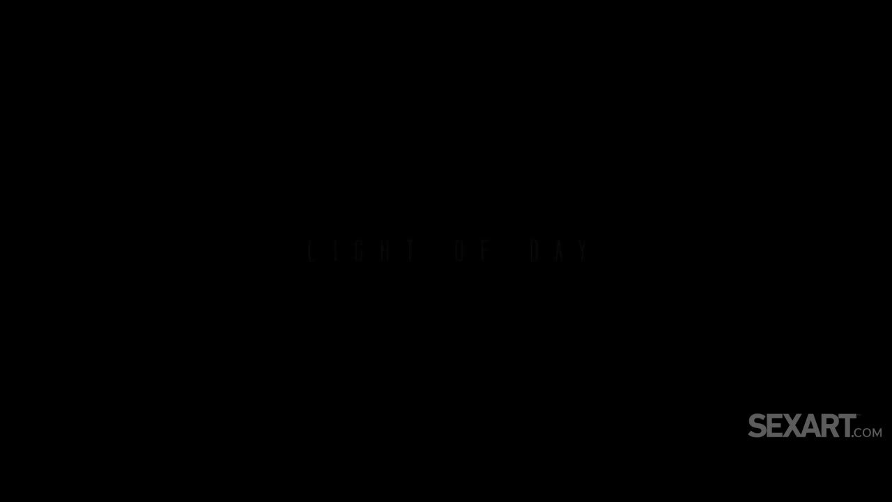 Stacy Cruz & Maxmilian Dior - Light Of Day