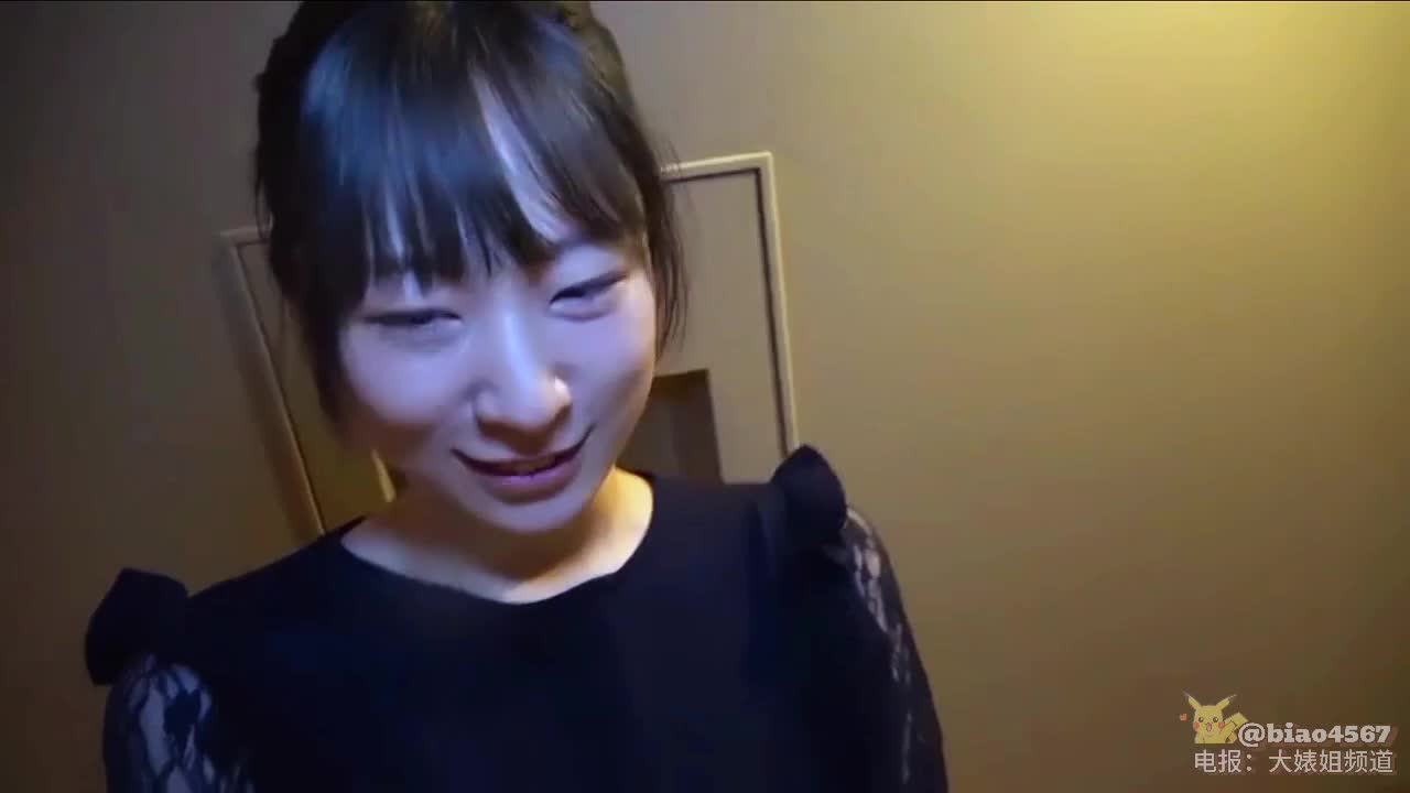 超漂亮舞蹈系妹子，逼逼鼓鼓的，比桥本有菜、三上悠亚好看，刚进门，妹子还没反应过来，男优马上就舔逼插入内射，妹子不经操，逼都干得又红又肿 #无码 #fc2 #内射