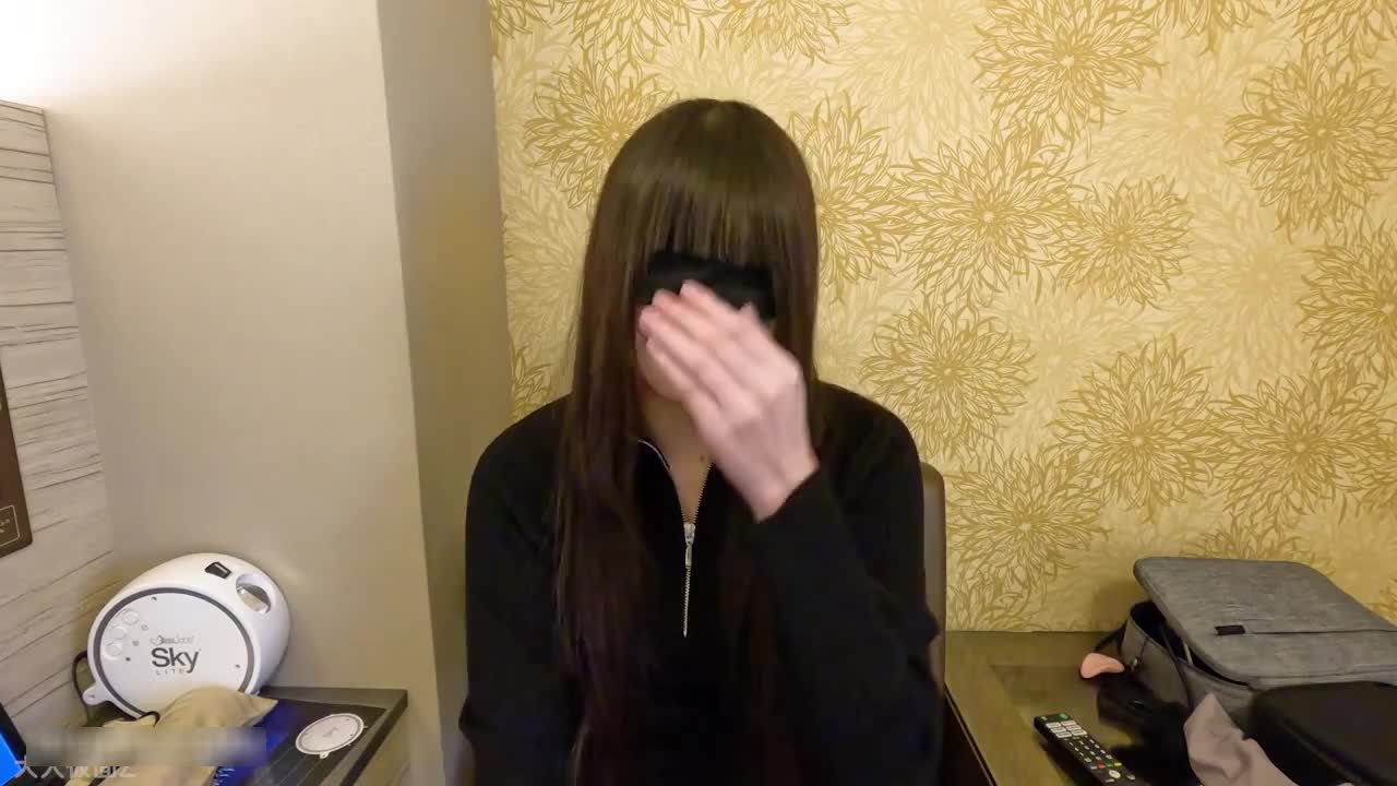 FC2PPV-4609450 【素人初拍】Riri（18）有一个可爱的双胞胎姐妹，看起来就像在秋叶原，所以我用肛门插入ATM，中出和深喉折磨了她很长一段时间，然后完成了。#无码 #素人動画 #FC2PPV