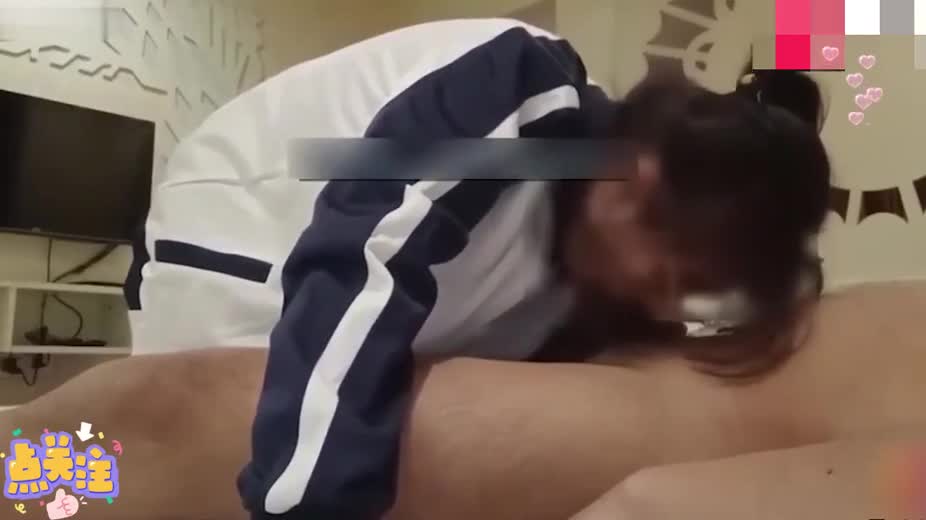 湖南襄阳高三18岁学生和小舅做爱 被男友打电话发现了 全过程真实对白有字幕［视频来源］: #泄密［女主类型］: #反差 #学生［作者名称］: #不知名［是否露脸］: #不露脸［特色标签］: #白袜 #打电话 #字幕［视频时长］: #长视频［更多标签］：请点击我