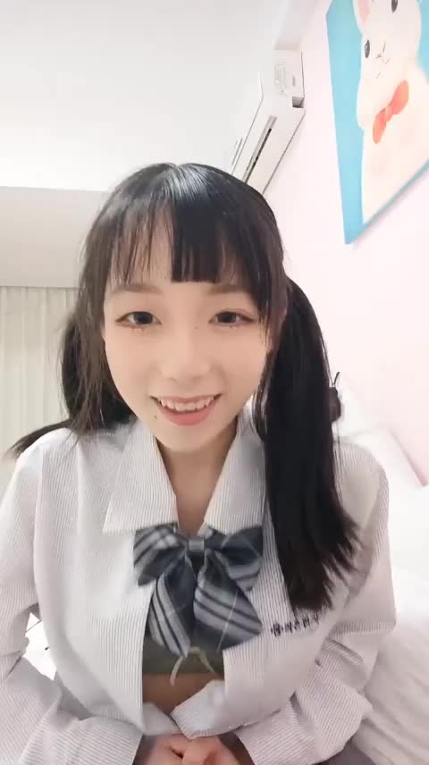 #福利姬 #小猫天使 新人萌妹学妹，清纯反差露出