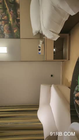 【小马寻花】几十万粉丝要求返场，极品抽搐妹，中途休息，吹硬换套，第二炮继续激情，高潮叫得惊天动地 2 #偷拍视频 #偷拍 #国产 #国产偷拍️@TBBGIF