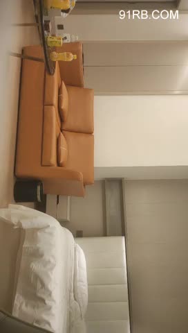 【我有一台拖拉机】20岁体重108，175CM模特，翘臀美腿身材无敌，仙丹加持后入爆操，两个奶子直晃动 #偷拍视频 #偷拍 #国产 #国产偷拍️@TBB18V