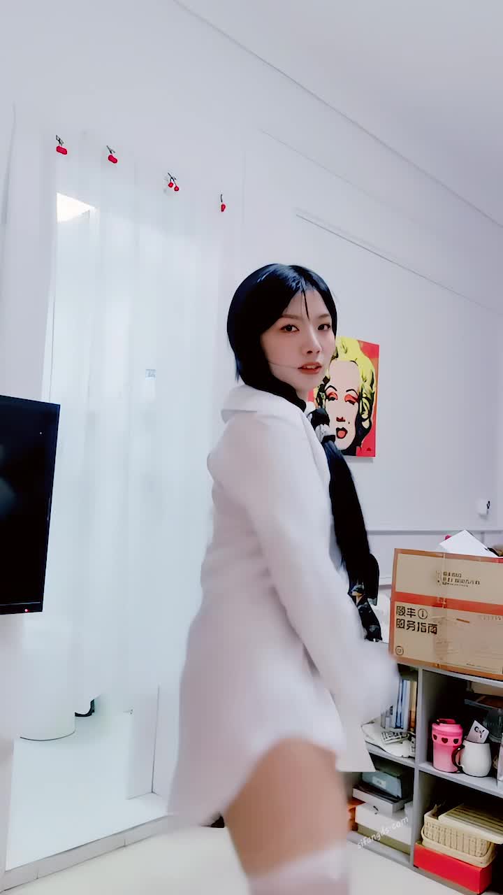 #裸舞剪辑 #杨小花 高颜值极品身材美女裸舞