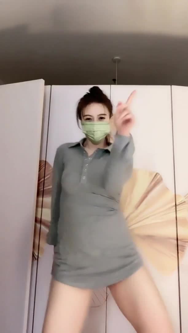 #小阿姨 #抖音 #极品美臀翘臀网红 会议室私播 擦边舞
