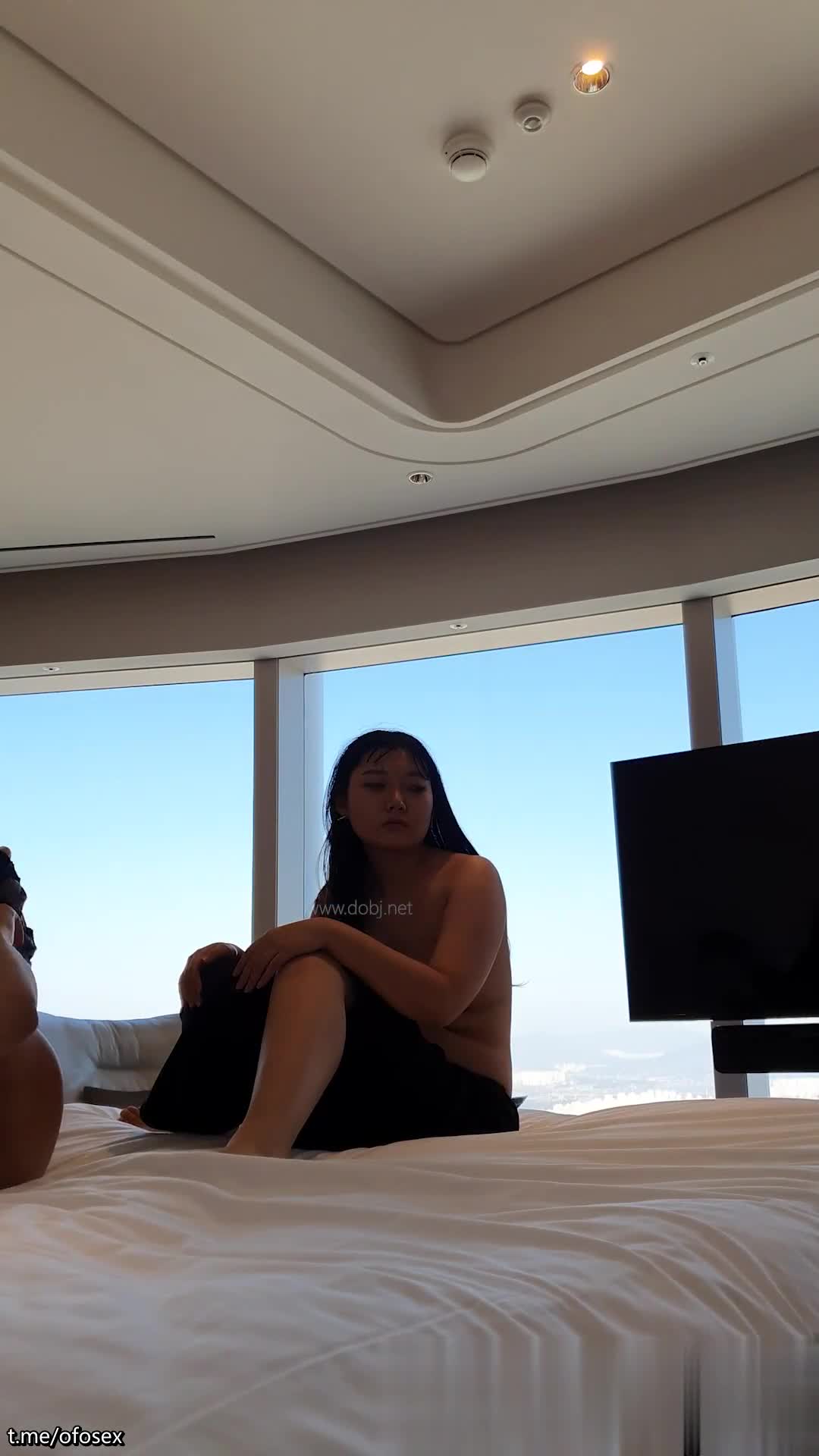 高端泄密流出火爆全网泡良达人金先生酒店约炮89年婴儿肥美女李艺恩内射逼里