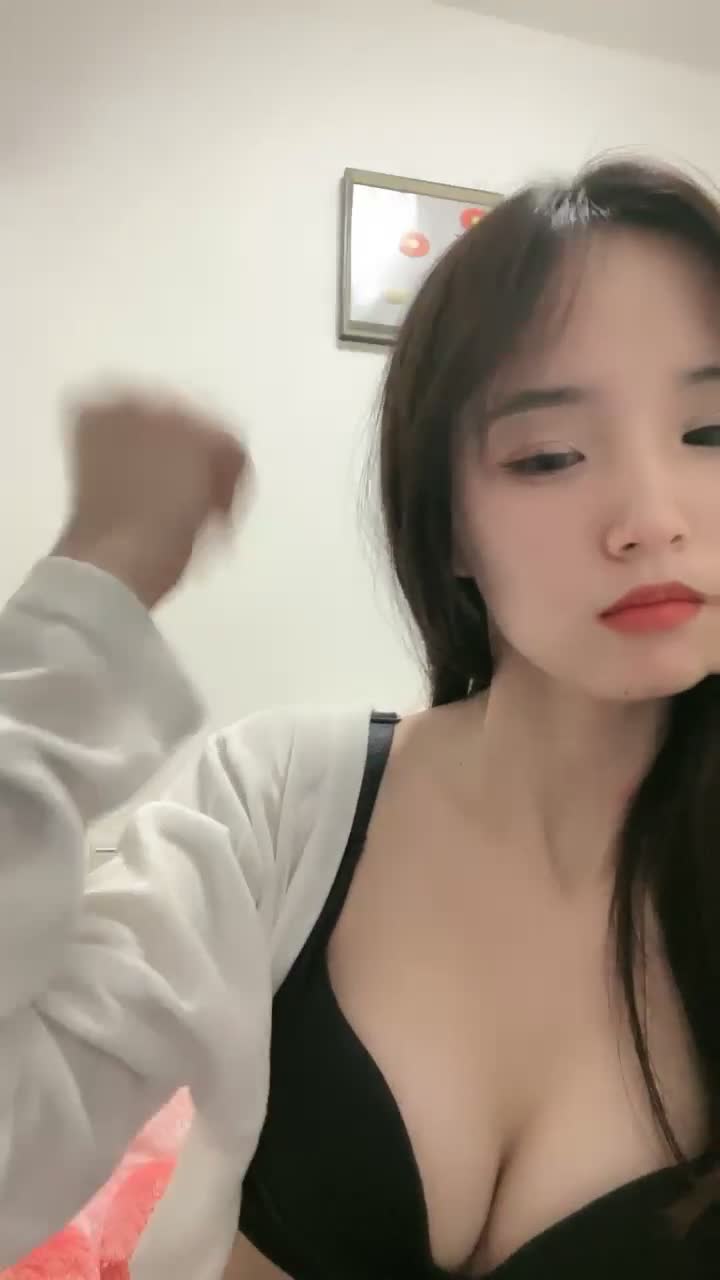【X】:  #白丝 #巨乳 #清纯 #学生 复制上方关键词点击我进群搜索更多 赞助进内部群点我了解24小时自助加群机器人清纯女校花！超级漂亮~「元气妹妹」扣穴自慰，粉嫩可口，大哥们最喜欢的类型来了，超赞