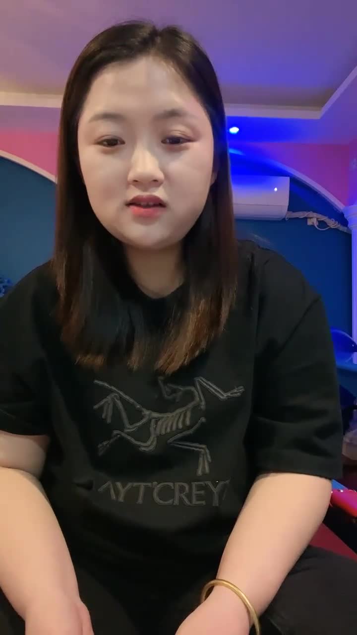 #重坦 #我爱猛男人 #直播 巨乳肥臀，超级重坦，喷水内射