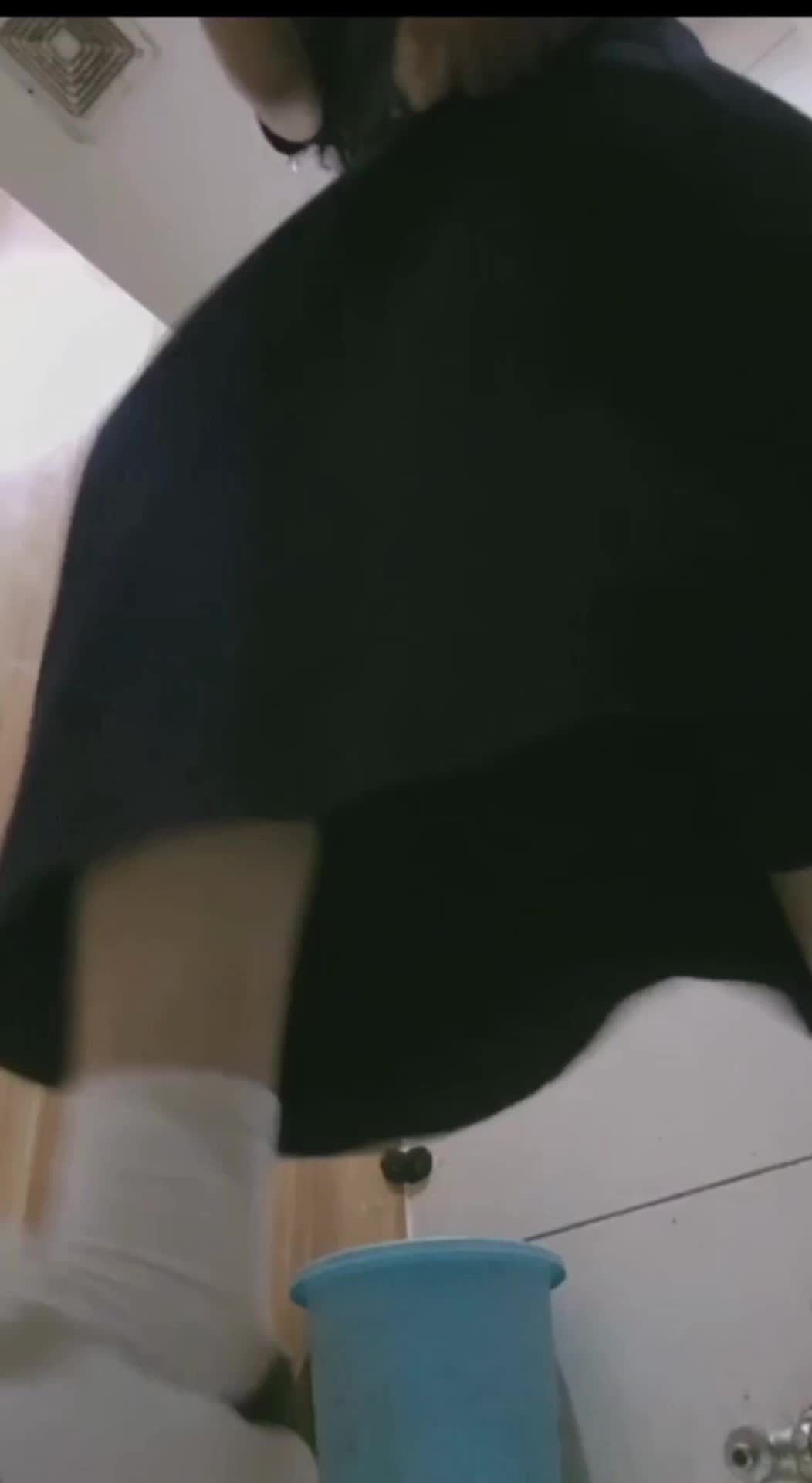 #厕拍 商场女厕厕拍 全是年轻漂亮妹子