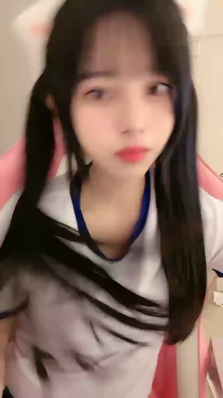#精品 #冉冉 首次自慰秀，抖音小网红，这懵懂纯欲风，堪比福利姬