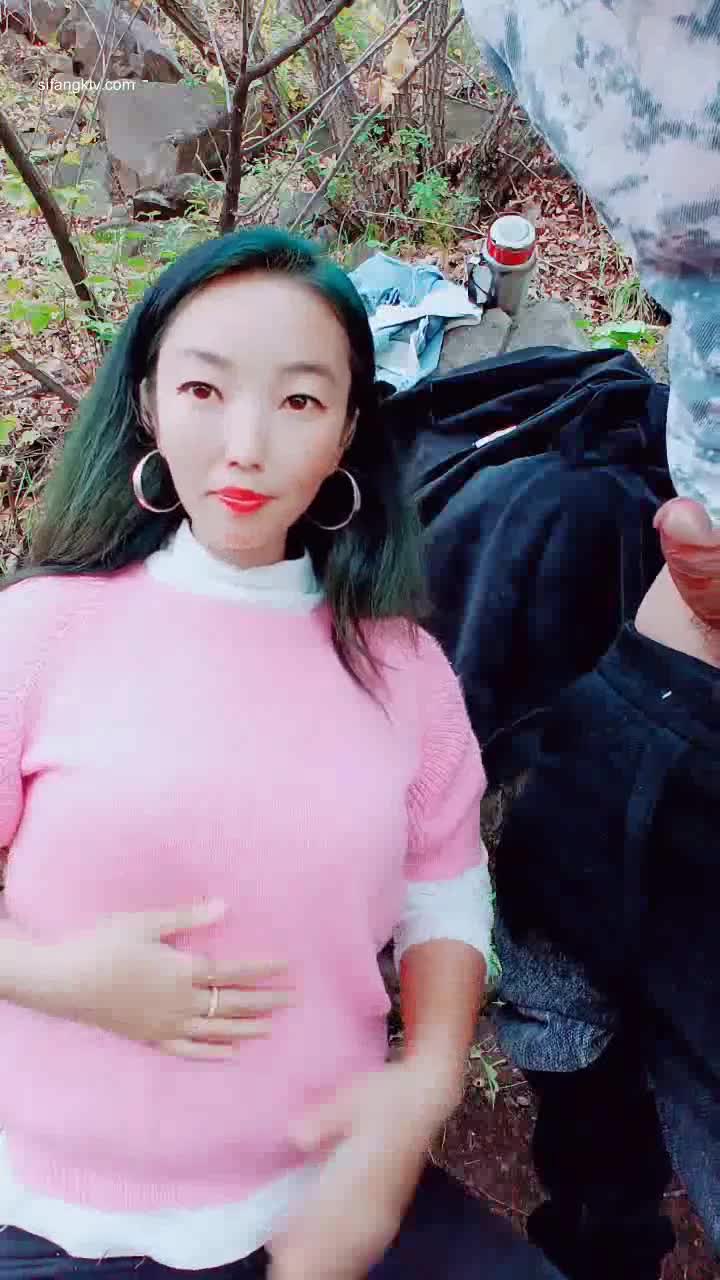 高清素颜野外大战吃工人大鸡巴【小婉婷】各种姿势后入爆操输出又是超爽愉快的一天~爽死啦