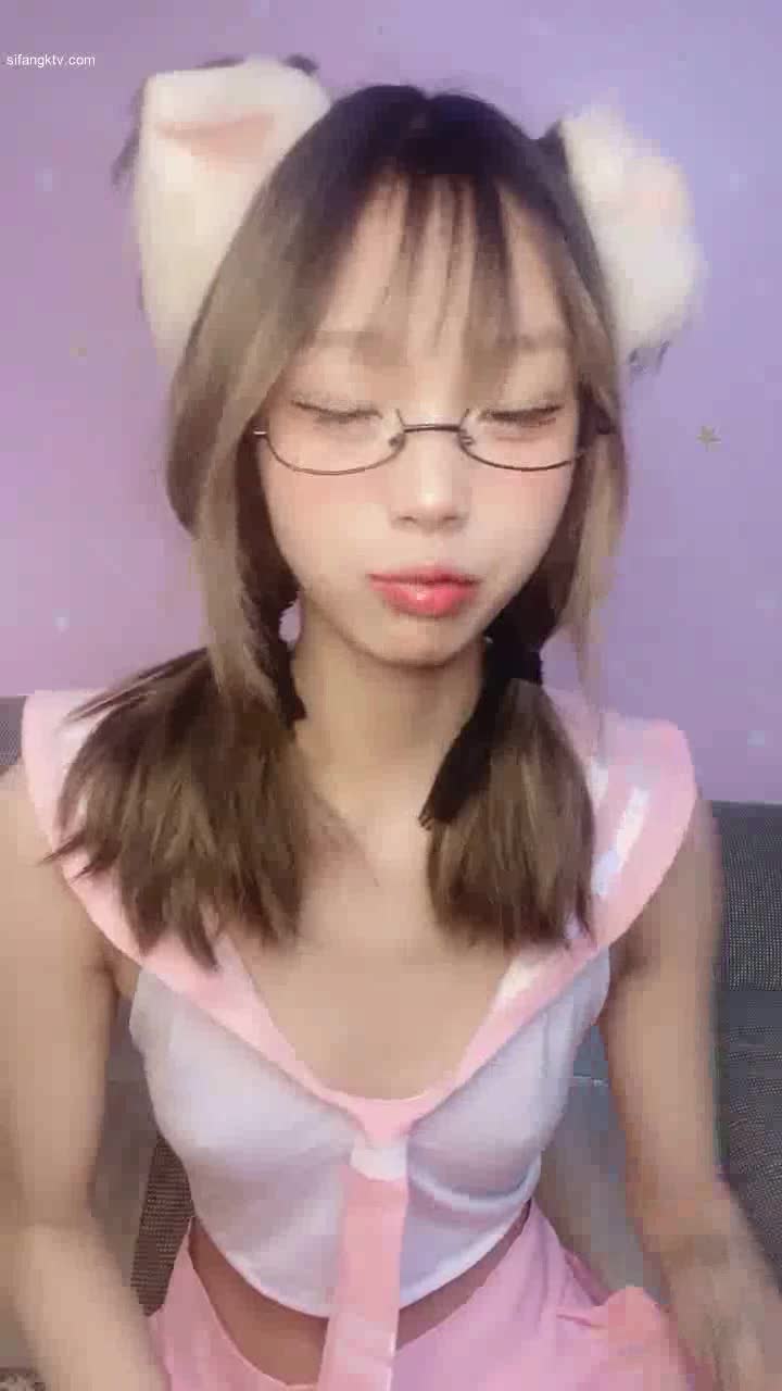 二次元 少女 蜡笔小新阿 尺度福利秀 偶尔会来段社会摇 裸舞 20