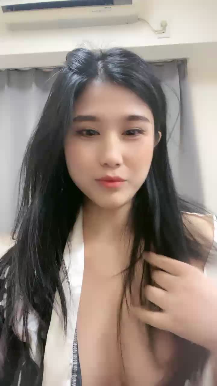 G奶女神【违规昵称】 气质美女 自慰秀 身材叫声销魂 一场赚了大把钱，极品人人爱 #国产 #反差