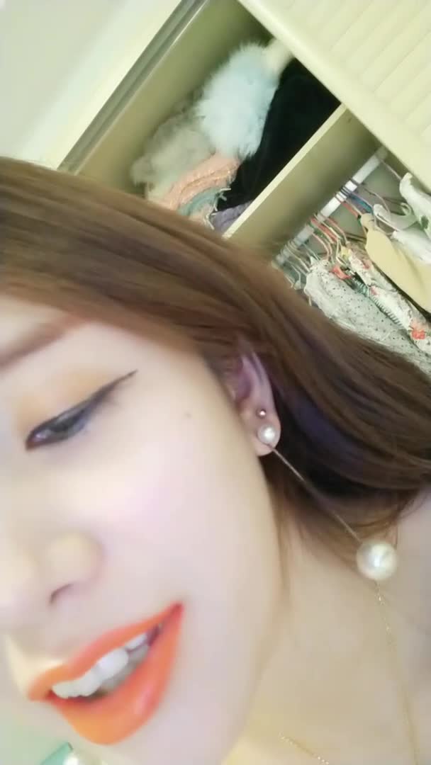 网红脸的黑丝御姐掰开自己的蝴蝶粉鲍鱼特写微动细节舌头很诱人 #国产 #自拍偷拍 #直播 #反差