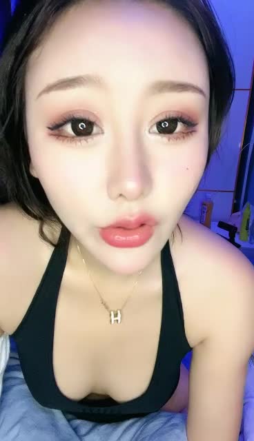 高颜值 美女【 正宗狐狸精 】盛世容颜特写掰穴 14