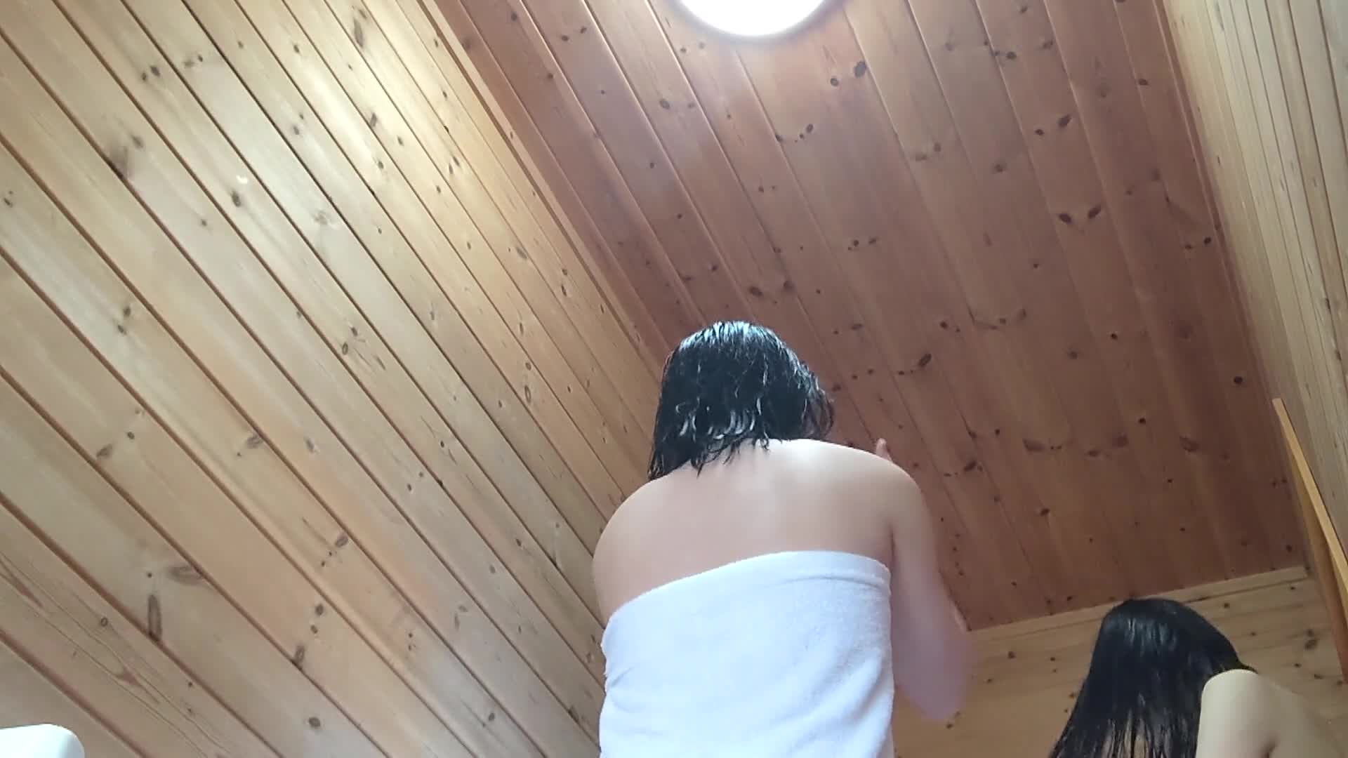 室内外 #温泉 洗浴场内部真实曝光 一大波白嫩漂亮小姐姐来袭~有说有笑洗香香 #洗澡 #精品 #合集