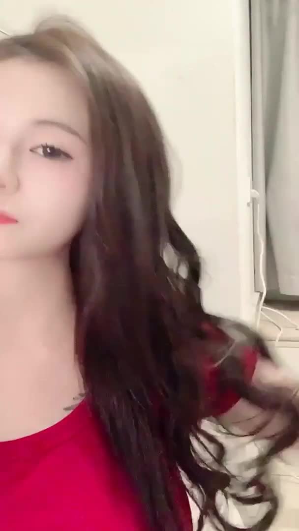 #懒懒 【国产主播-懒懒】04艺术生完美颜值，雪白巨乳 裸舞甩奶 道具自慰！