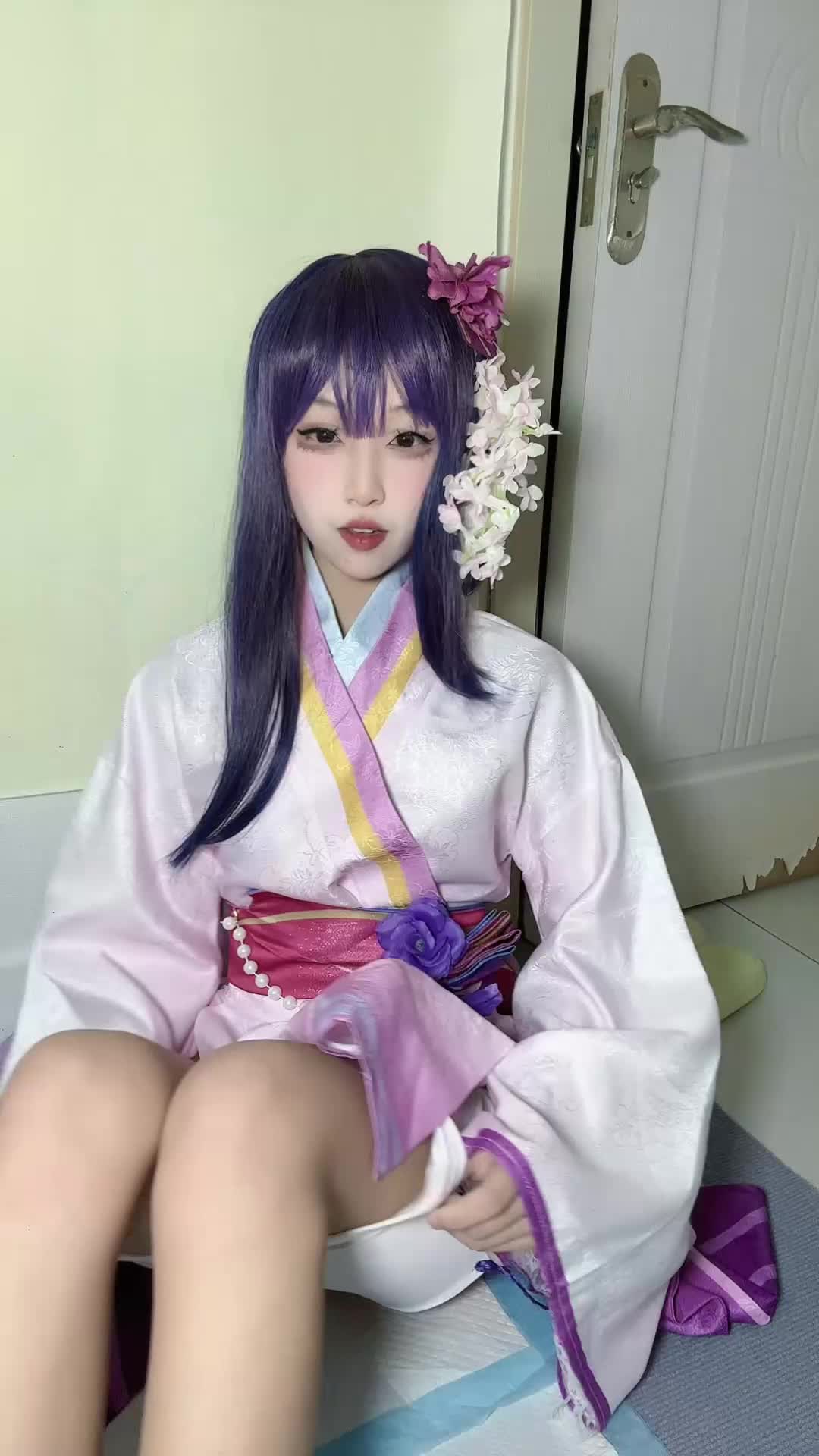 #半糖 #小妲己 #直播极品颜值清纯少女，清纯的脸庞淫荡的行为 超级反差的女孩子，清纯淫荡切换只在一瞬间