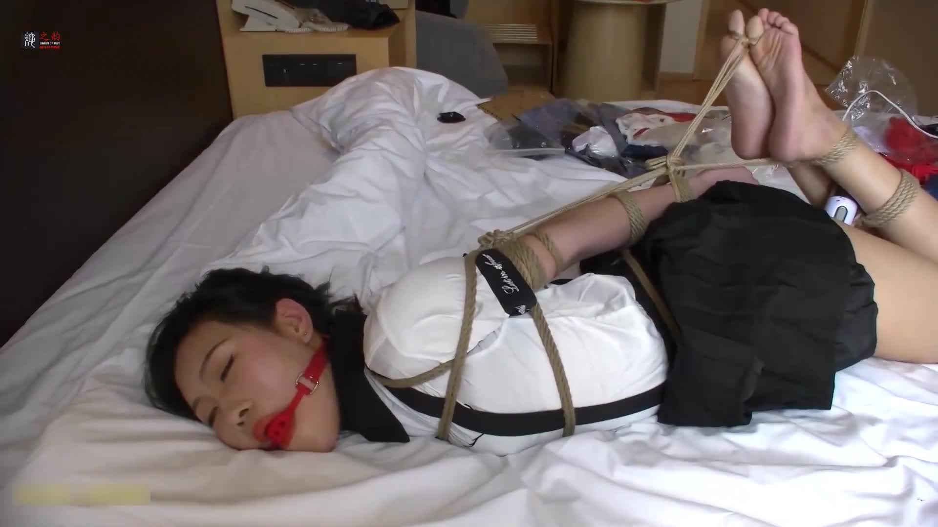 【#捆绑调教人妻小萱强制高潮】编号：#CJ2022061805模特：#小萱出品：#绳之韵 标签： #BDSM  #绳艺速游VPN跑满千兆只做最快