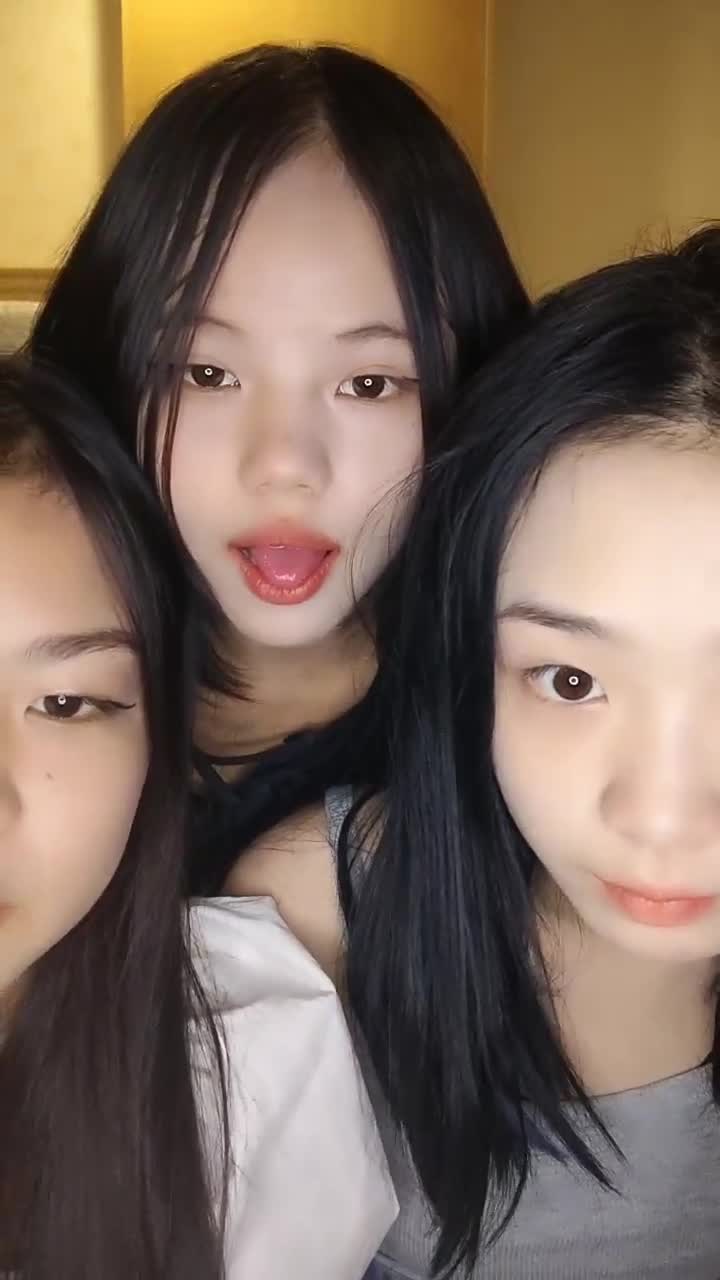 #18岁梦涵 小年轻很会玩