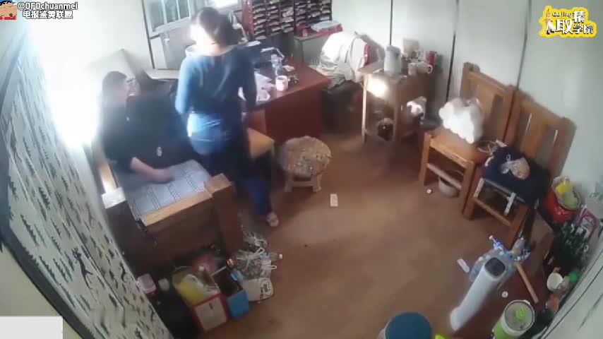 大奶少妇办公室偷情主管，后入内射，叫的还挺爽