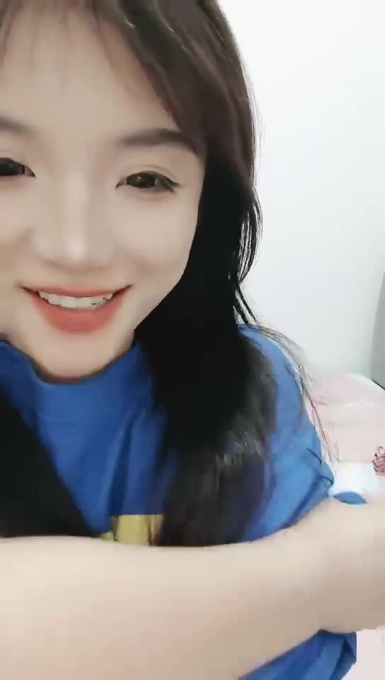 精神小妹直播大秀超超级合集52又是羡慕精神小伙的51天️️️#精神小妹 #直播 #纹身我要去给精神小伙当马仔了 可以轮到吗 我去推屁股也行啊