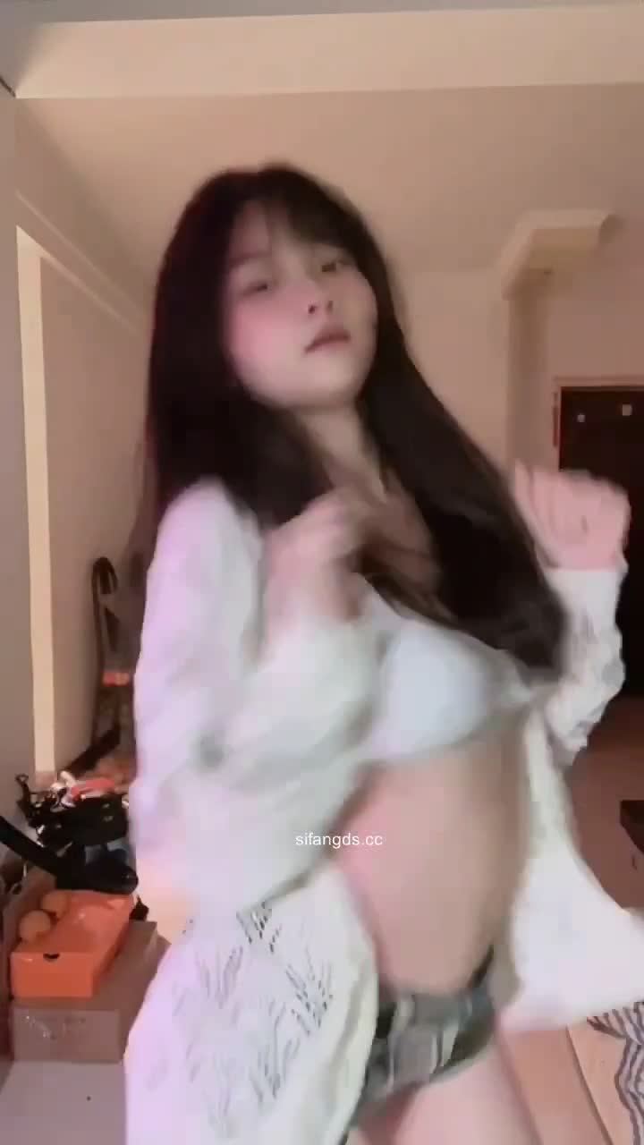 #学生 #少女 #萝莉反差 裸舞 微胖
