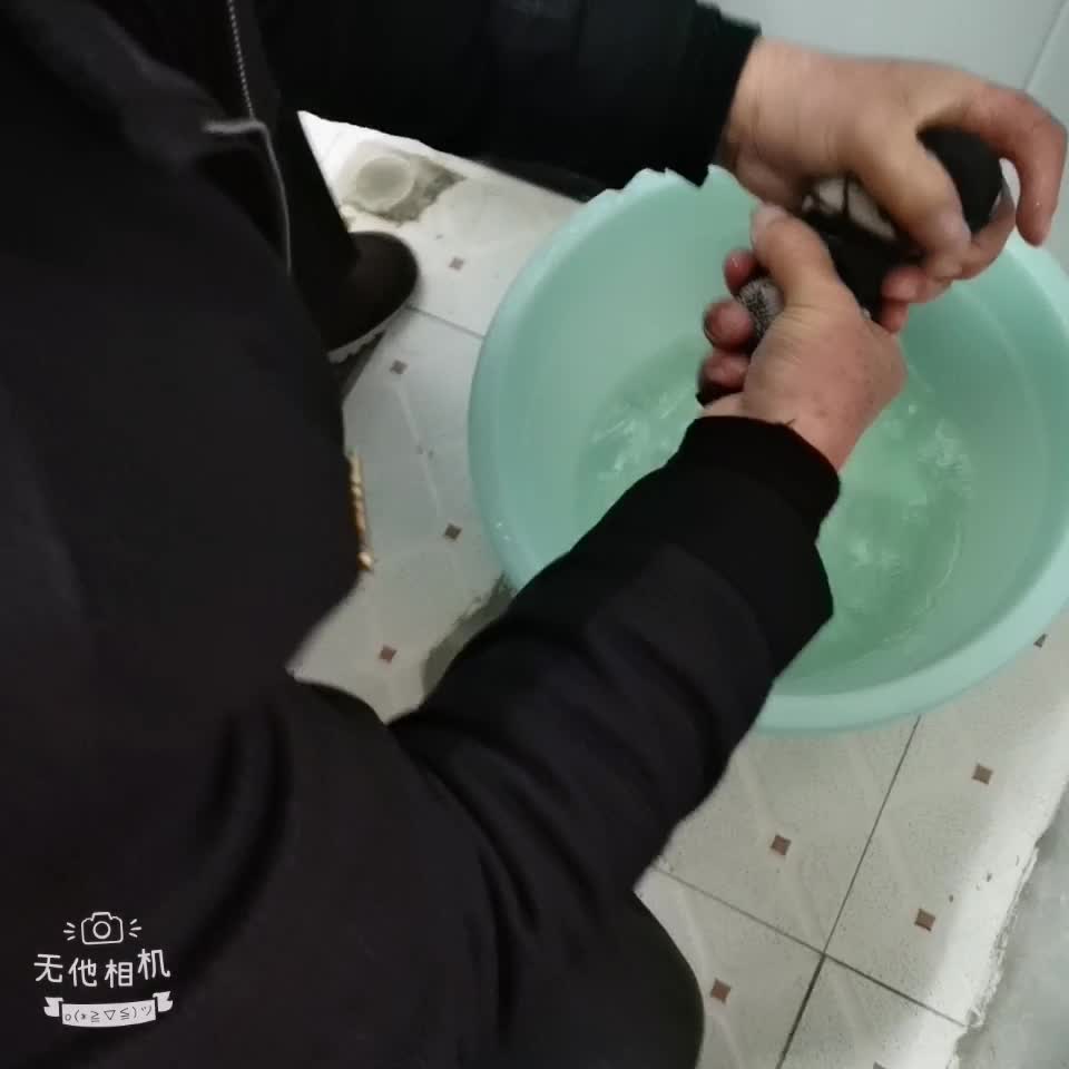 番茄社区博主妩媚婷儿，户外勾引老头，骚的没边