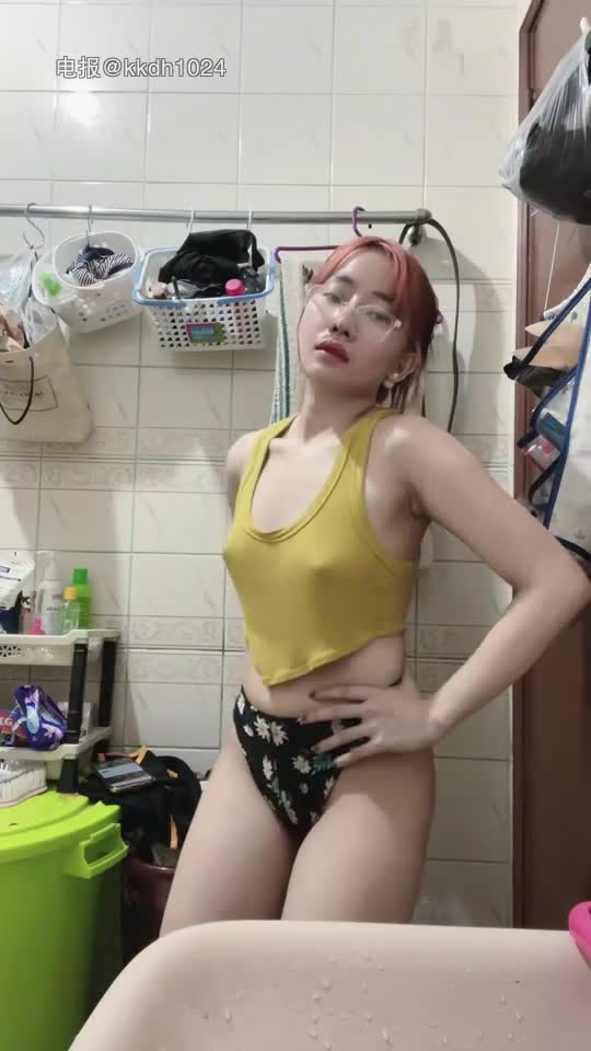 【bigo直播】S4 直播大尺度擦边整活 真空凸点 乳贴 内衣 50V #bigo #擦边 #整活 #真空 #凸点 19