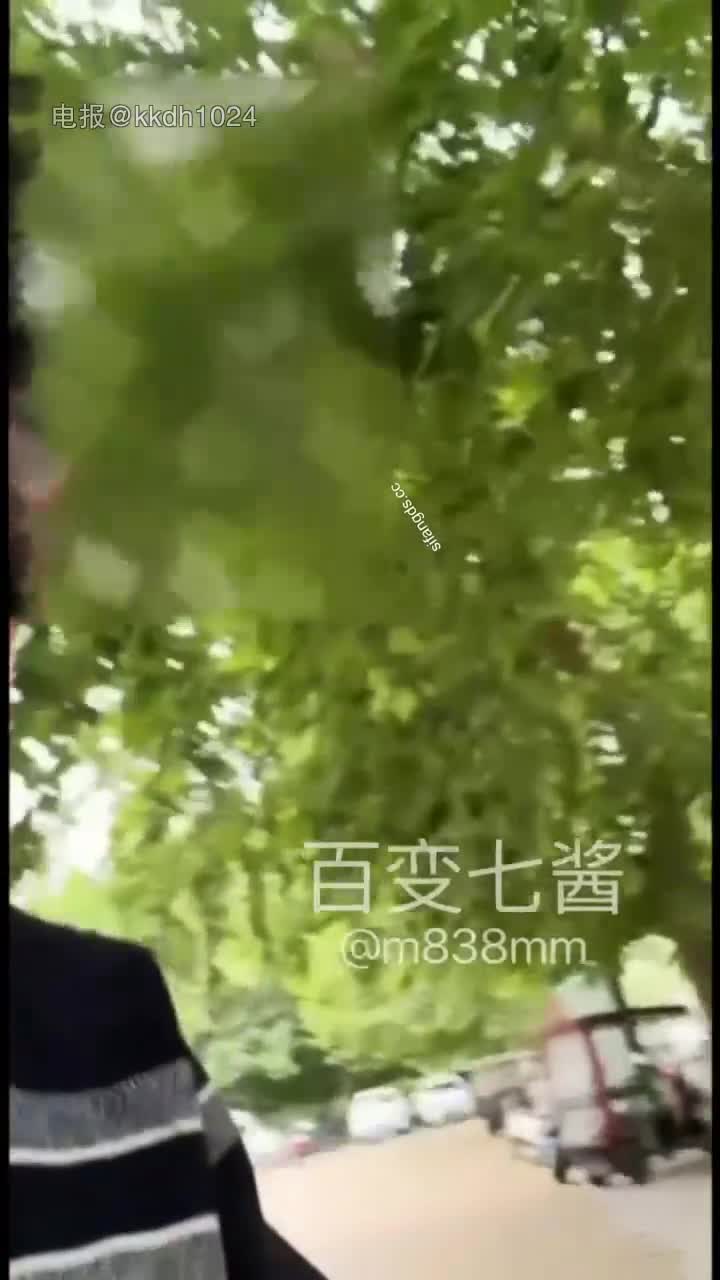 查小理 极品母狗【百变七酱】付费VIP福利，极限露出勾引 5V #推特 #查小理 #百变七酱 16