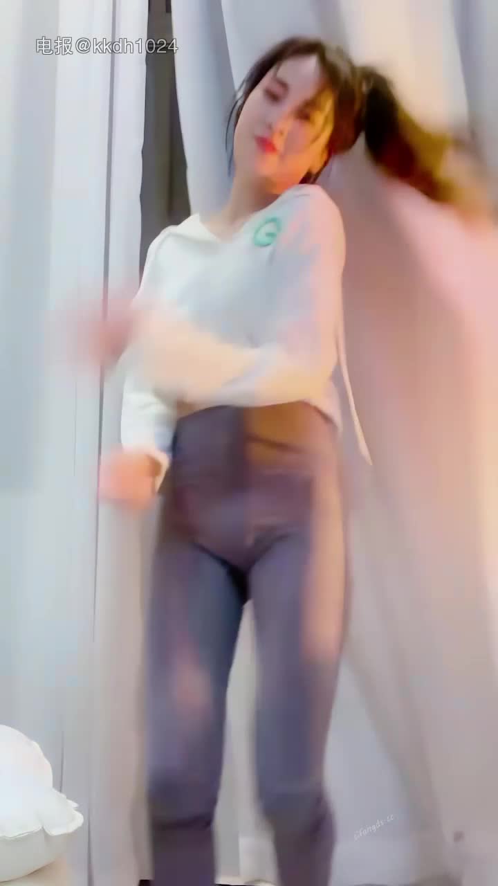 精品裸舞【舞小喵】酒吧舞女出身的女主 特会慢摇蹦迪 26V #舞小喵 15
