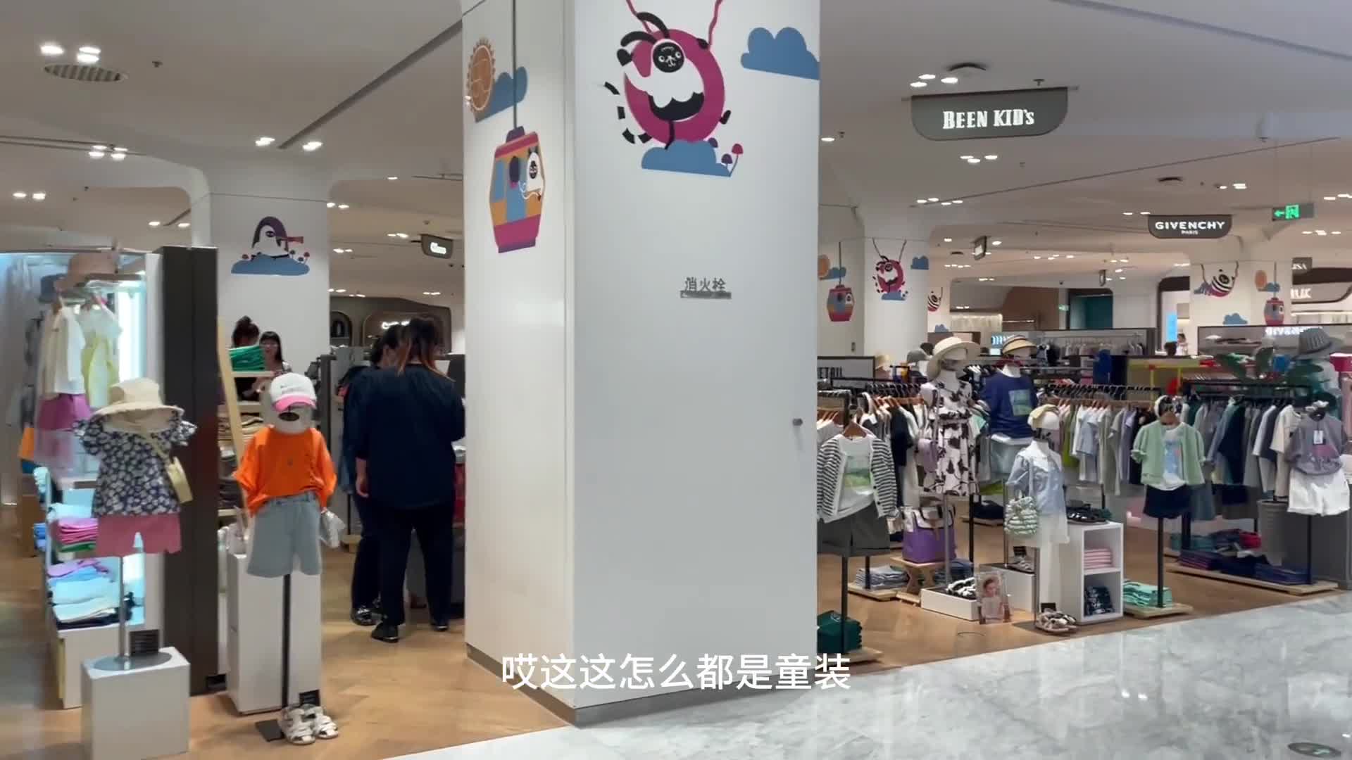 #剧情 #口交 #熊猫宝贝  #万人求系列出道即巅峰的京妹，m属性极强，异常热爱调教，对白极其引人入目，有种身临其境的感觉，口交之后的口爆，拍摄手法非常不错， 三洞开发，各种户外 室内剧情角色扮演，非常牛逼 1
