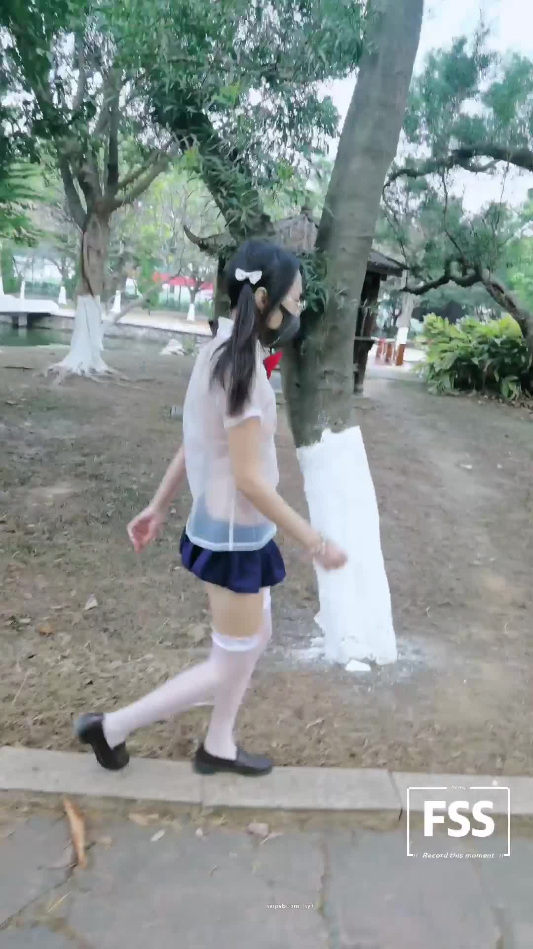 【露出】经典露出博主FSS 冯珊珊 挖坟的经典 #露出 #户外