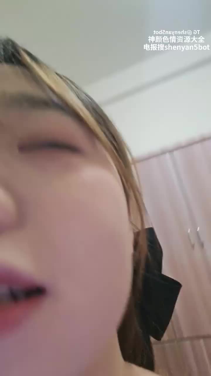 #巨乳 微胖反差巨乳嫩妹 道具自慰骚穴淫叫不停 发育的也太好了 超级无敌大奶子！