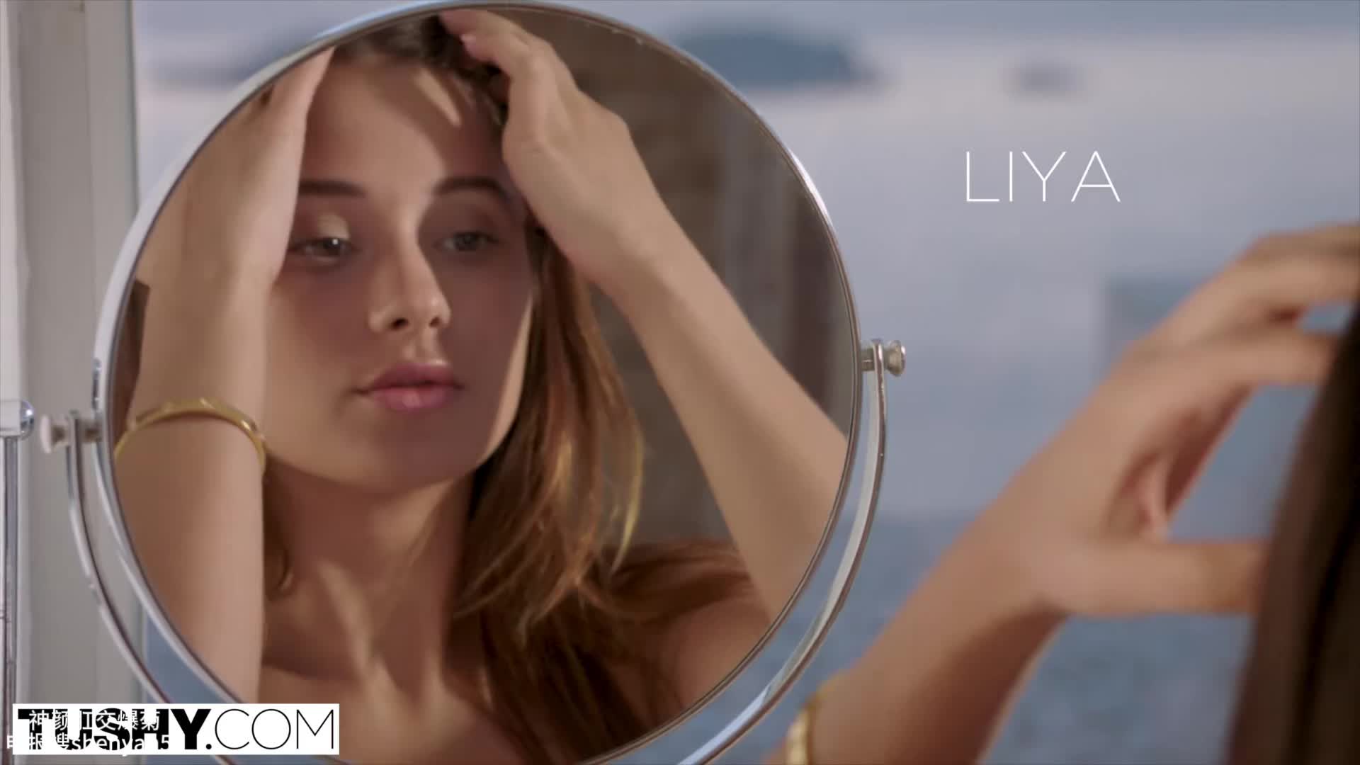 F罩杯爆乳极品女神 这软软的大奶子 女主：LiyaSilver