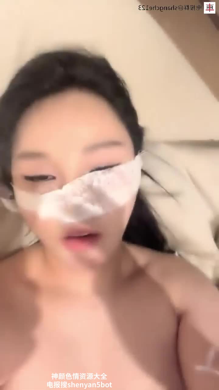 #爆乳 极品黑丝巨乳女神浴室抚摸抠弄骚穴到高潮喷水 一双巨乳动人心弦 真想狠狠揉捏