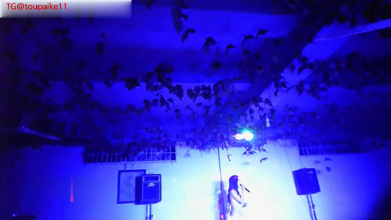 夜场偷拍 唱完歌 跳完舞 脱光给你看逼