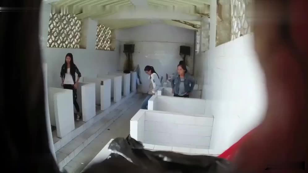 极品稀缺沟厕偷拍