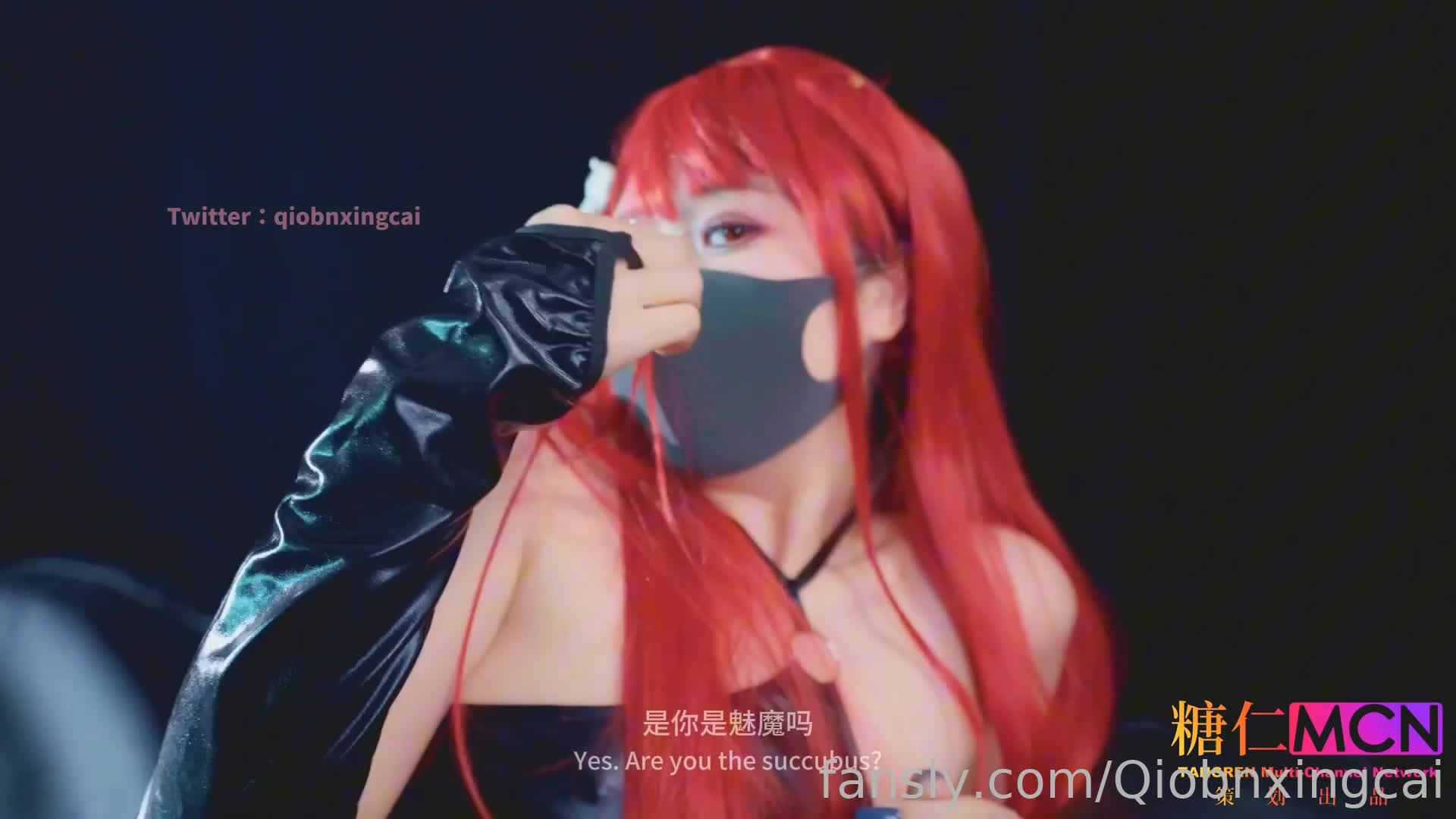 #桥本香菜魅魔的性爱初体验，黑丝魅魔cos勾引，是要插小穴还是后庭呢?#cos #黑丝 #淫语 #双洞