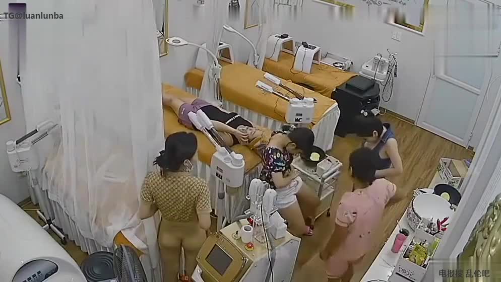 监控破解，小美女们私处保养脱毛
