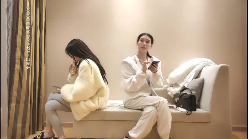 探花偷拍 双飞00后嫩妹 情趣 漏奶 黑丝 抽插猛操 淫荡激情
