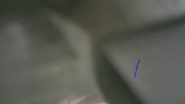 高档写字楼偷拍抽烟小姐姐的大肥鲍鱼